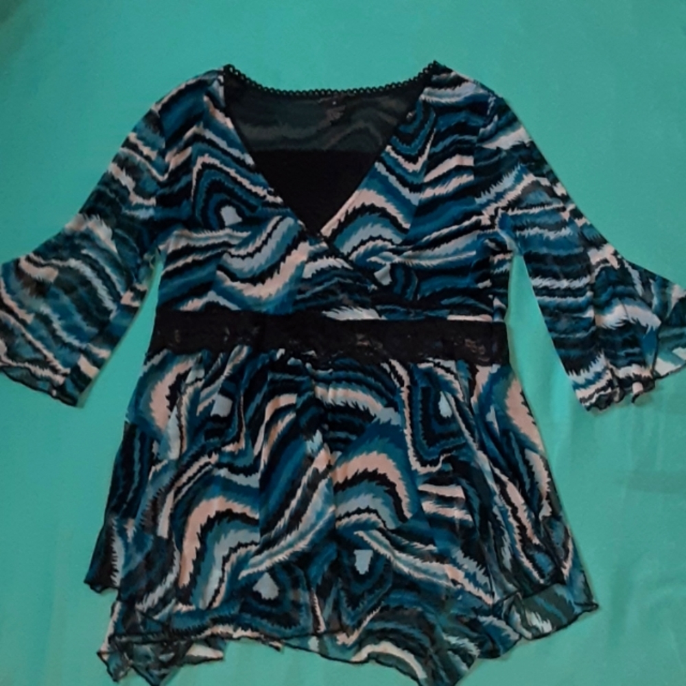 KAREN ARNOLD  BLUE /WHITE  TOP